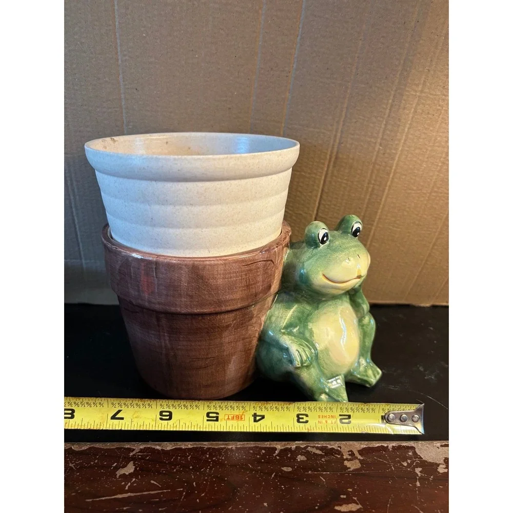 N/A green frog